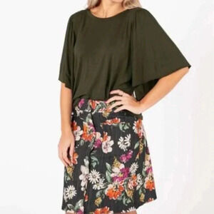 Agnes & Dora Olive Green Tee Shirt Top Short Flutter Sleeves Size XS NWT